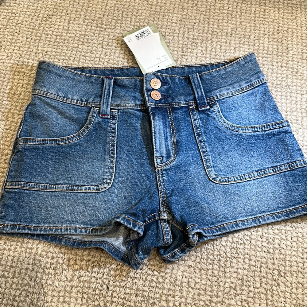 Divided H&M denim shorts size 0 NWT